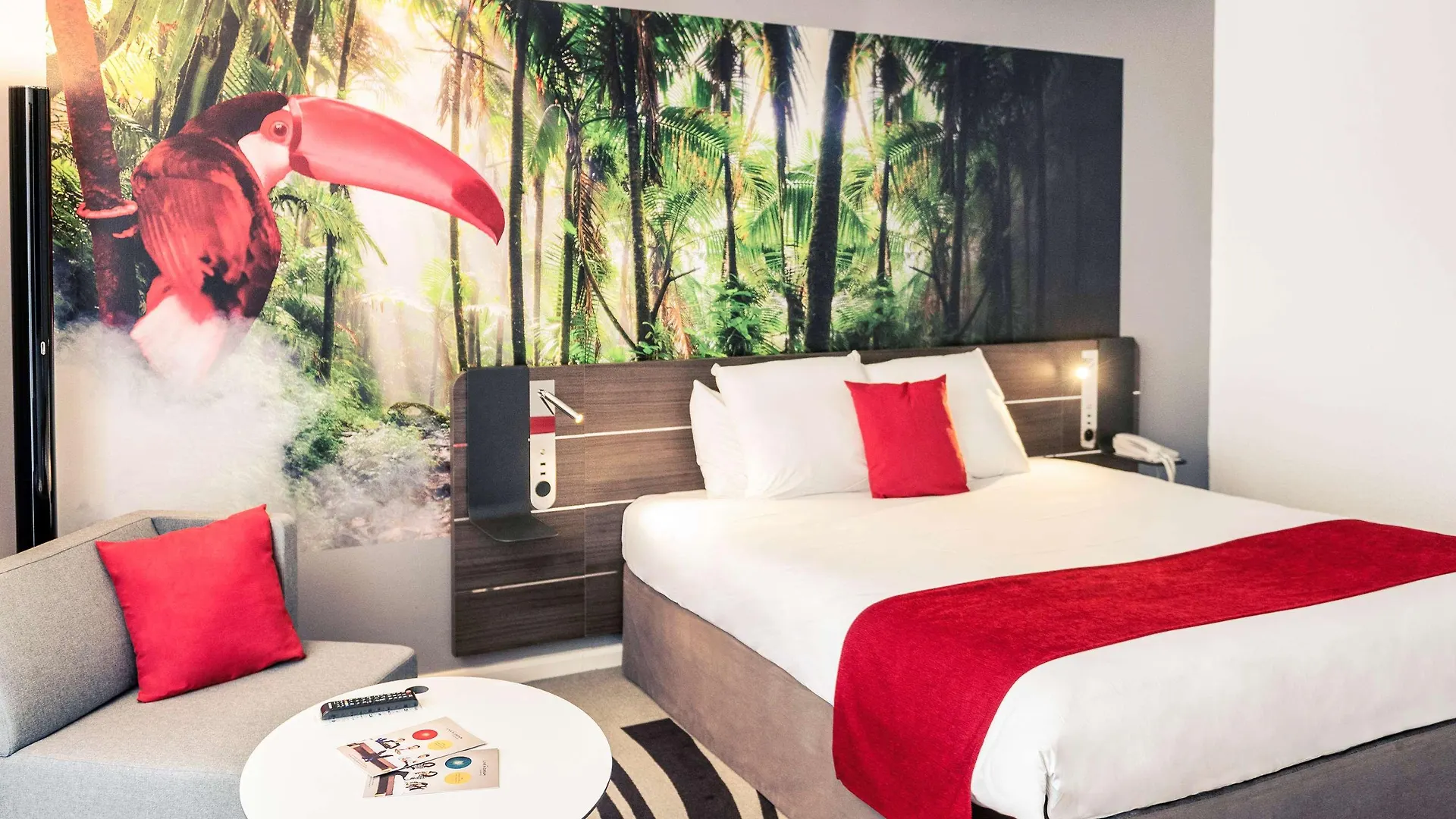 Novotel Lyon Gerland Musee Des Confluences