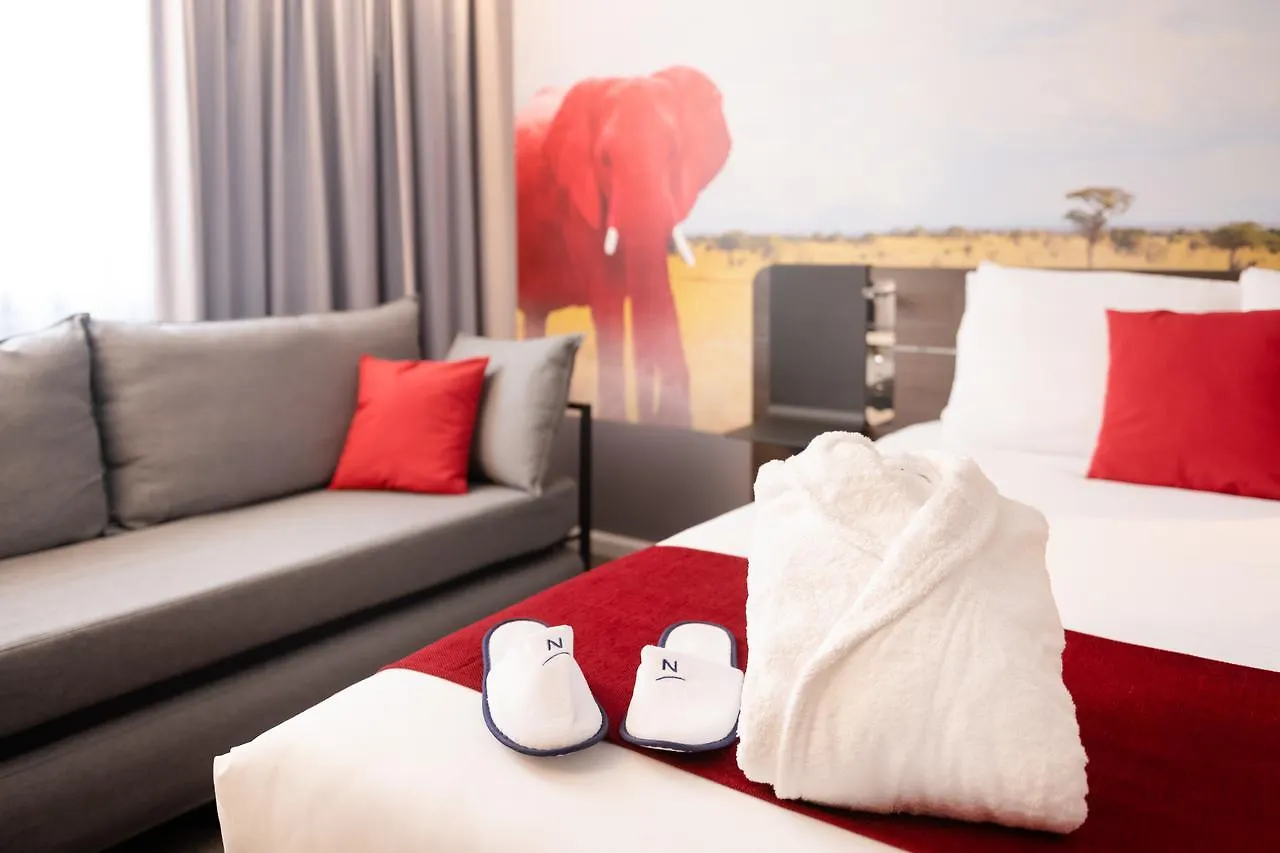 Novotel Lyon Gerland Musee Des Confluences France