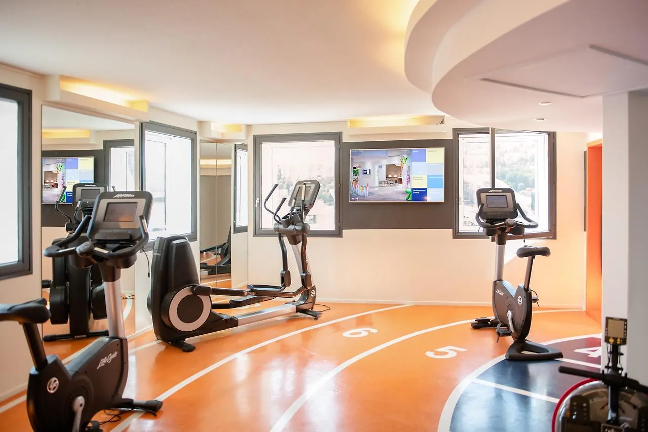 Novotel Lyon Gerland Musee Des Confluences