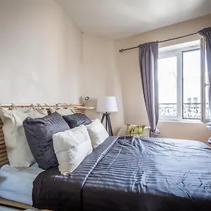 https://petit-havre-de-paix-de-27m2-montmartre.fr-paris.fr