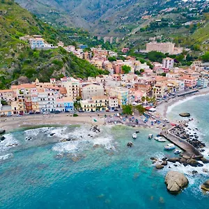  Ostello House Italia