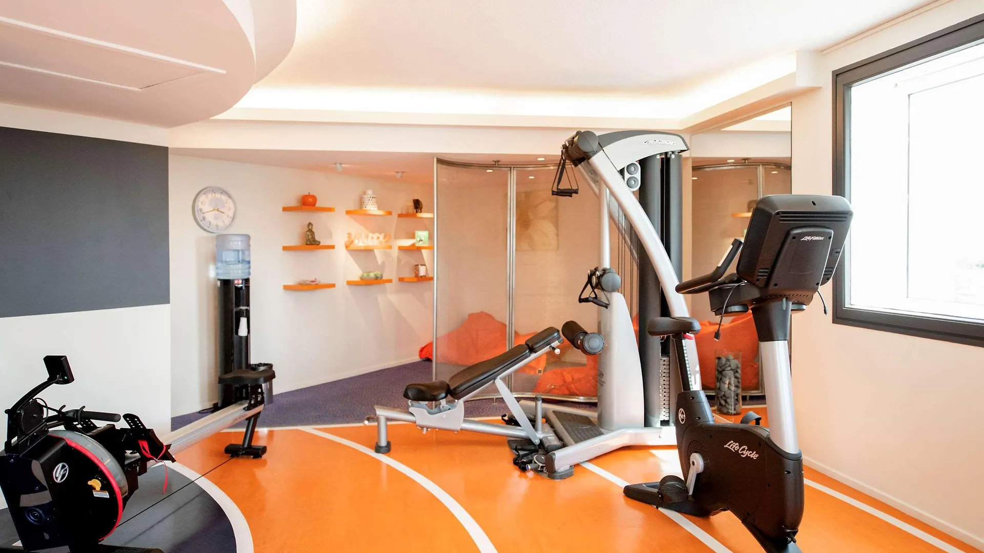 Novotel Lyon Gerland Musee Des Confluences