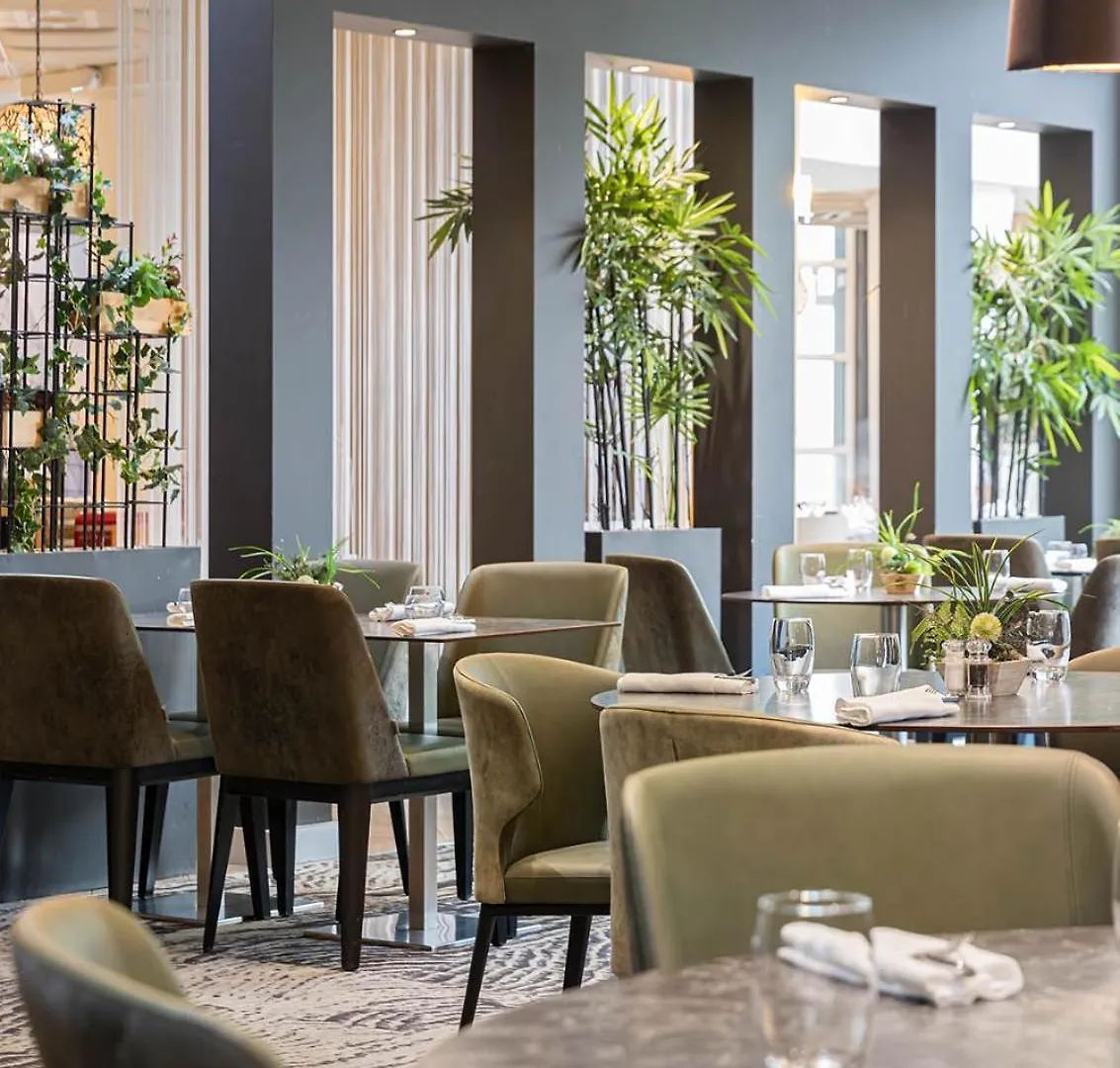 **** Hotel Novotel Lyon Gerland Musee Des Confluences France