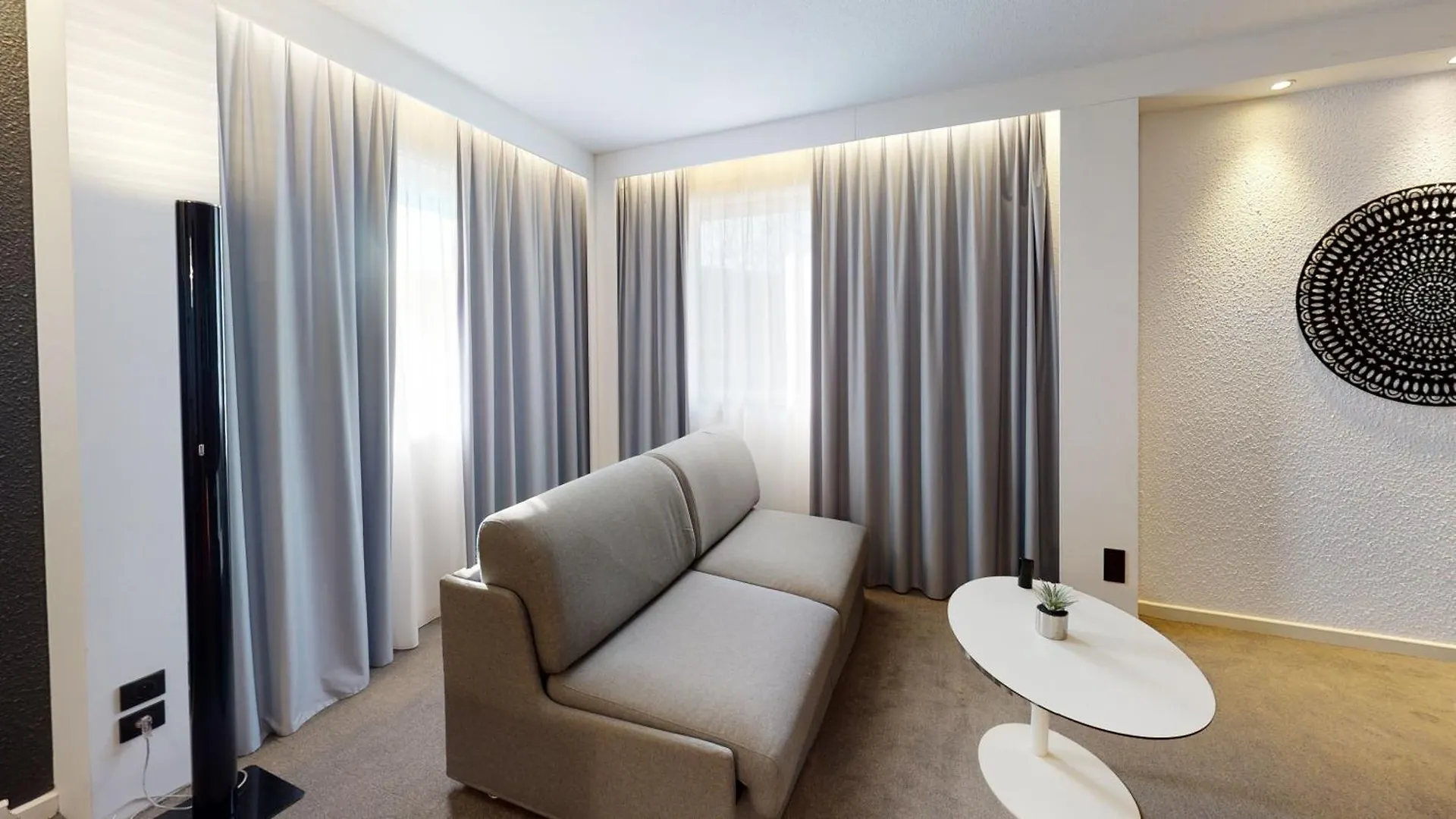 Novotel Lyon Gerland Musee Des Confluences 4*,