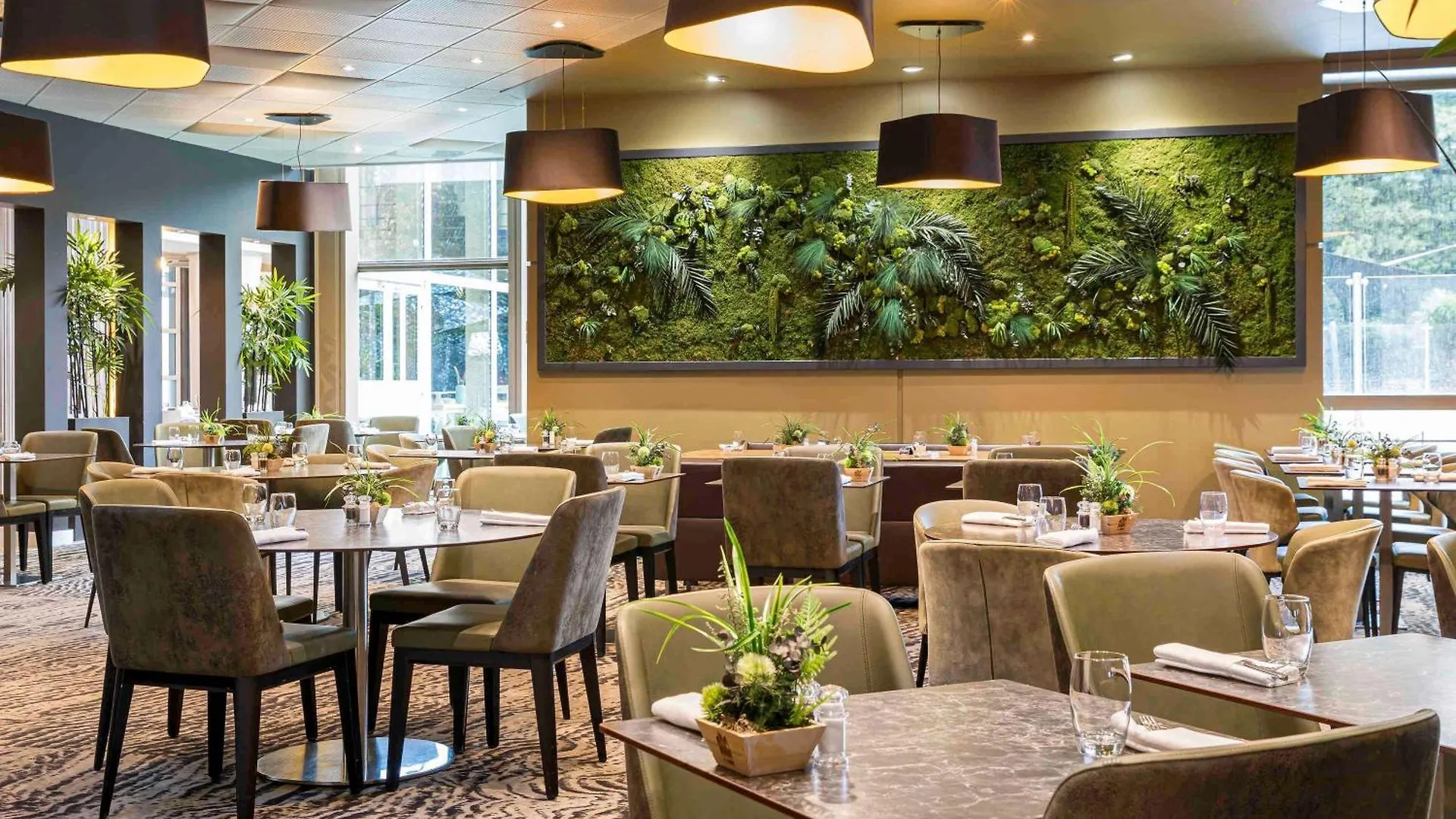 Hotel Novotel Lyon Gerland Musee Des Confluences